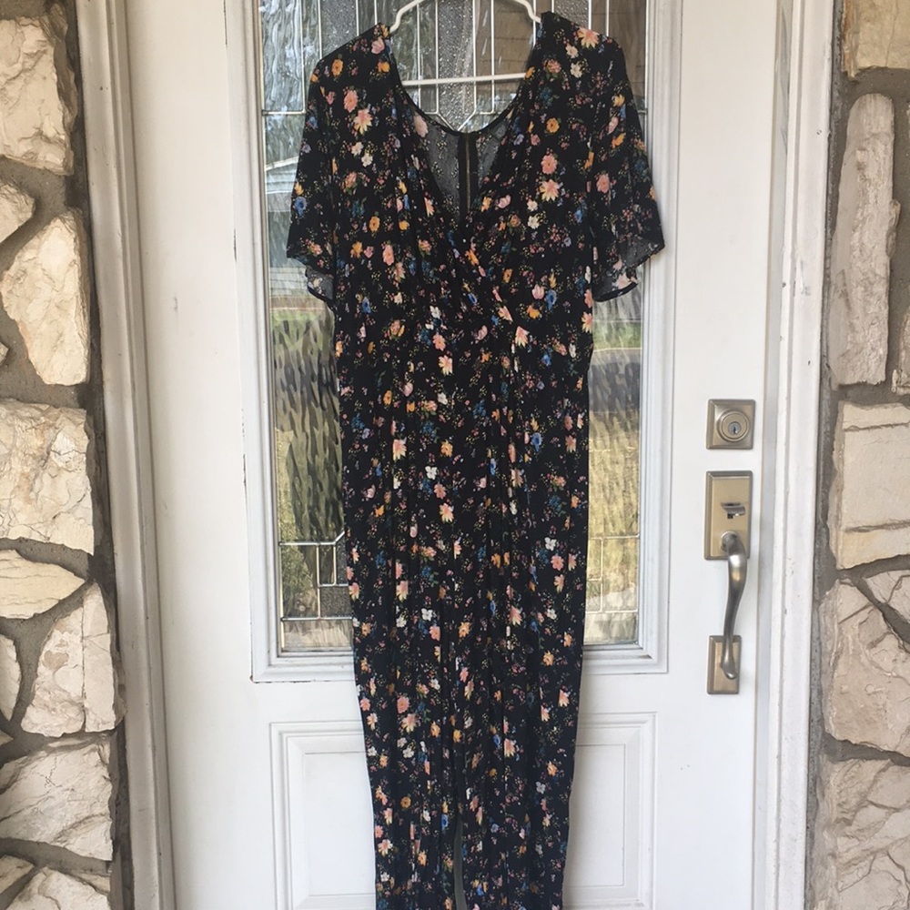 Women’s Floral jumpsuit
